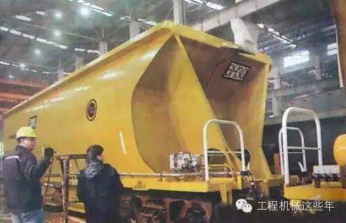自卸铁路货车.jpg